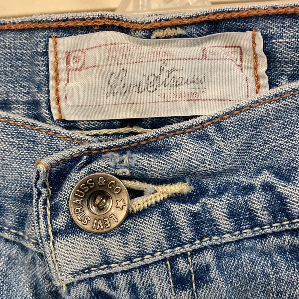 Levi Strauss Denim Shorts. Plus Size W34 Husky - Picture 4 of 5